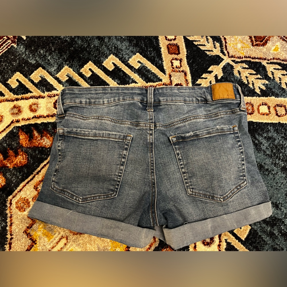 Aeropostale Seriously Stretchy Low-Rise Denim Midi Shorts - Picture 11 of 13